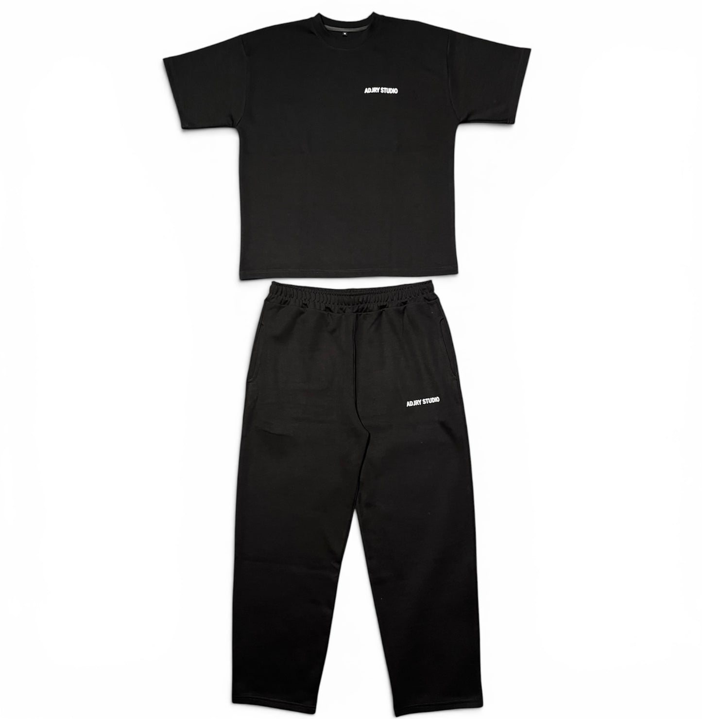 Tracksuit-jogger pant and T-shirt