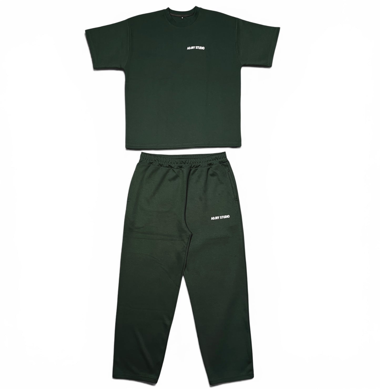 Tracksuit-jogger pant and T-shirt