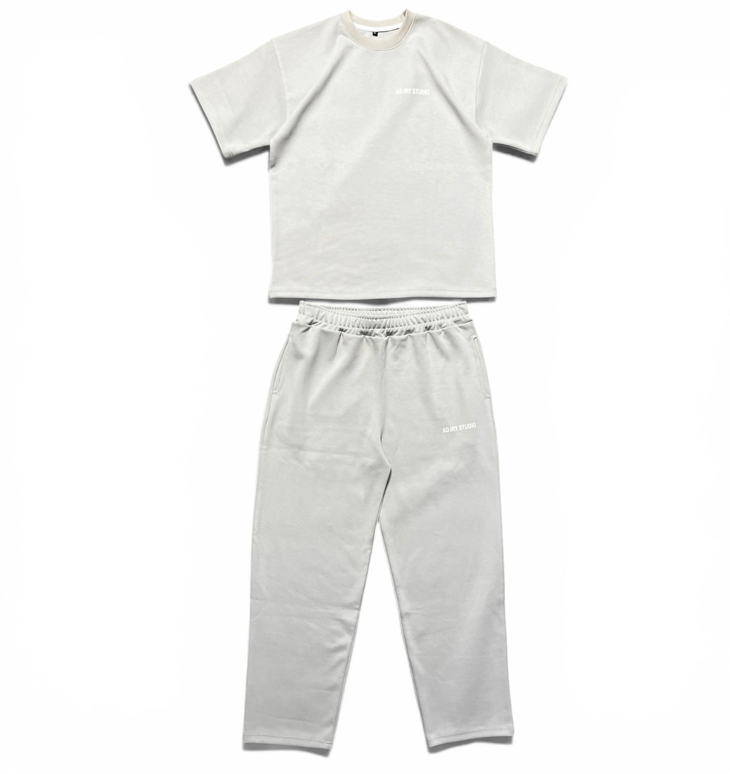 Tracksuit-jogger pant and T-shirt