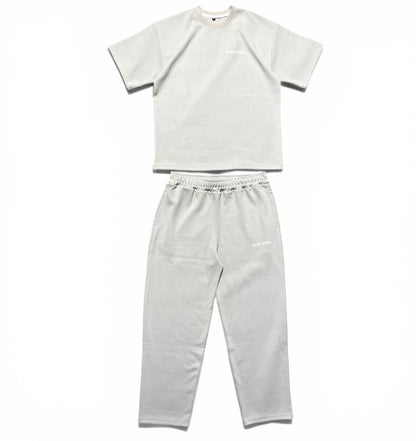 Tracksuit-jogger pant and T-shirt